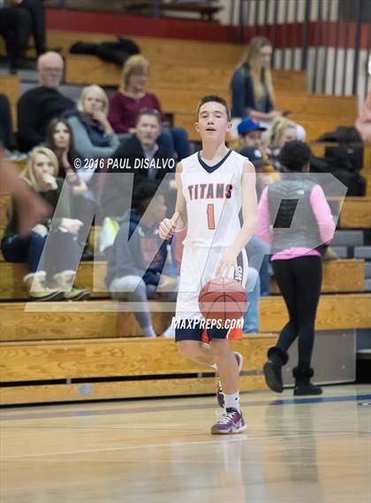 Thumbnail 2 in Legend vs. Pine Creek photogallery.