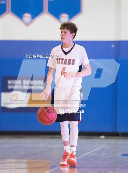 Thumbnail 3 in Legend vs. Pine Creek photogallery.