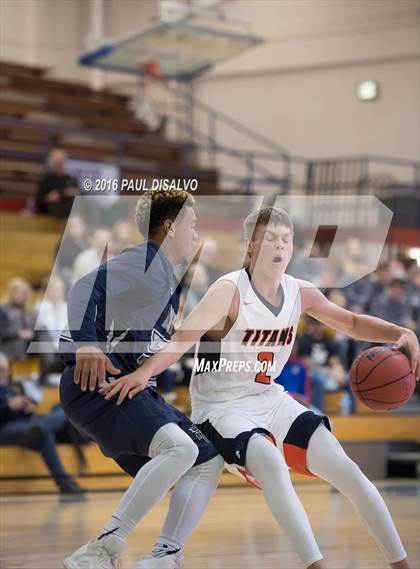 Thumbnail 3 in Legend vs. Pine Creek photogallery.