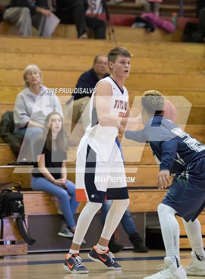 Thumbnail 1 in Legend vs. Pine Creek photogallery.