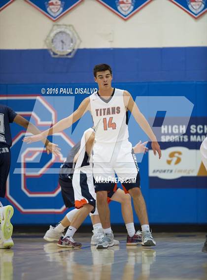 Thumbnail 2 in Legend vs. Pine Creek photogallery.
