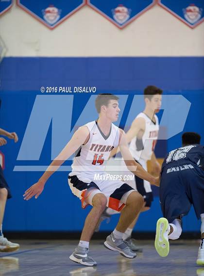 Thumbnail 3 in Legend vs. Pine Creek photogallery.
