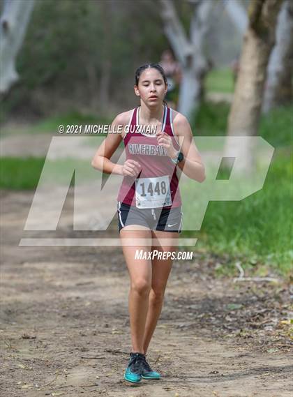 Thumbnail 1 in River Bluff Cross Country Meet photogallery.