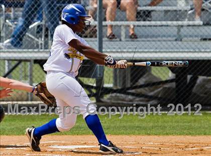 Thumbnail 2 in Clear Falls vs Bay City (UIL 4A Region 3 Bi-District Playoff) photogallery.