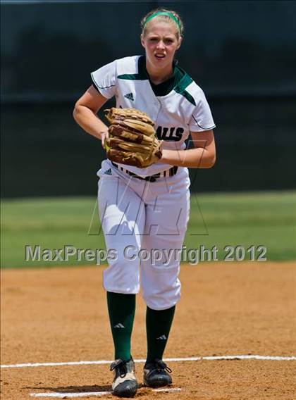 Thumbnail 3 in Clear Falls vs Bay City (UIL 4A Region 3 Bi-District Playoff) photogallery.