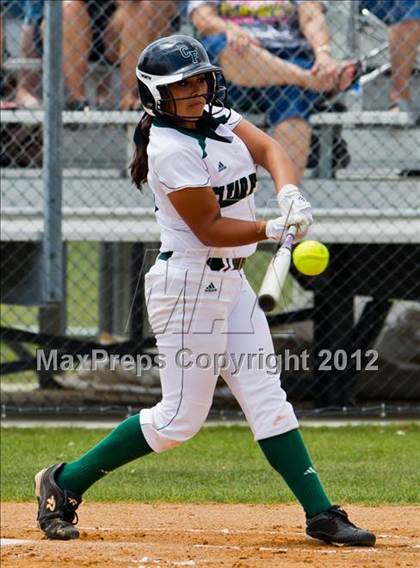 Thumbnail 1 in Clear Falls vs Bay City (UIL 4A Region 3 Bi-District Playoff) photogallery.