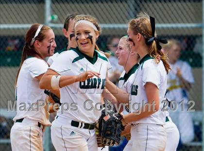 Thumbnail 2 in Clear Falls vs Bay City (UIL 4A Region 3 Bi-District Playoff) photogallery.