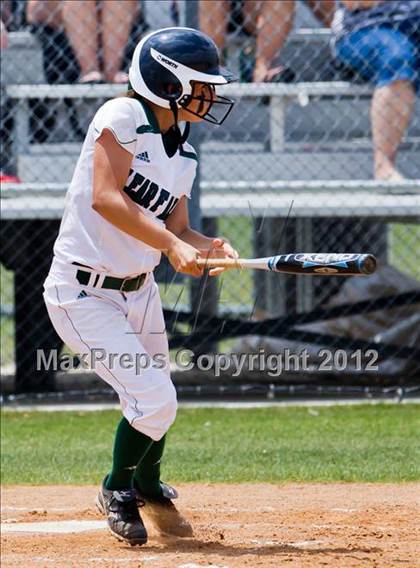 Thumbnail 2 in Clear Falls vs Bay City (UIL 4A Region 3 Bi-District Playoff) photogallery.
