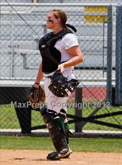 Thumbnail 3 in Clear Falls vs Bay City (UIL 4A Region 3 Bi-District Playoff) photogallery.