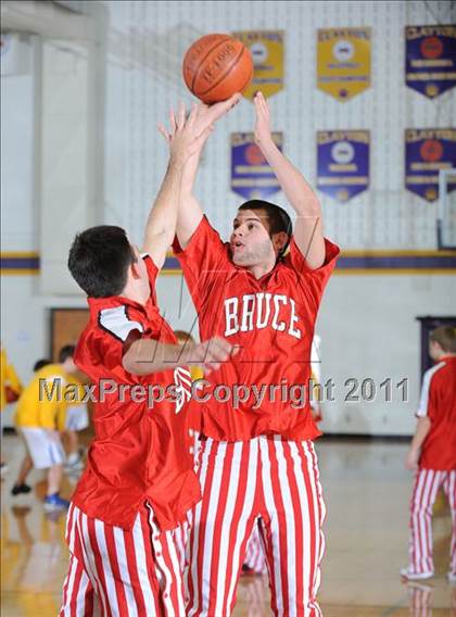 Thumbnail 3 in Frederic vs Bruce (Clayton Holiday Tournament) photogallery.