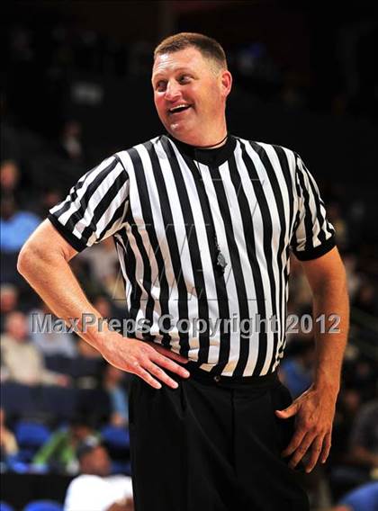 Thumbnail 2 in Alemany vs. St. John Bosco (CIF D3 SoCal Regional Final) photogallery.