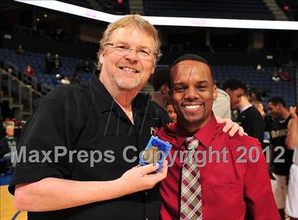Thumbnail 3 in Alemany vs. St. John Bosco (CIF D3 SoCal Regional Final) photogallery.