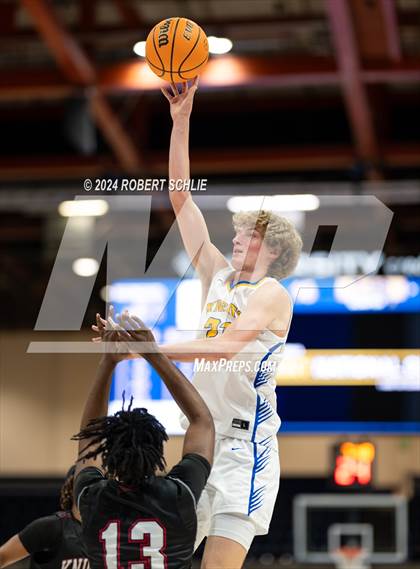 Thumbnail 2 in Ripon Christian vs. Futures (CIF SJS D5 Final) photogallery.