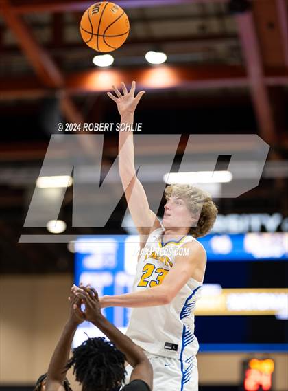 Thumbnail 3 in Ripon Christian vs. Futures (CIF SJS D5 Final) photogallery.