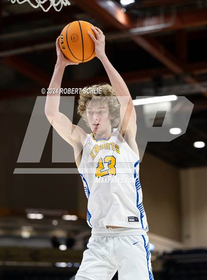 Thumbnail 3 in Ripon Christian vs. Futures (CIF SJS D5 Final) photogallery.