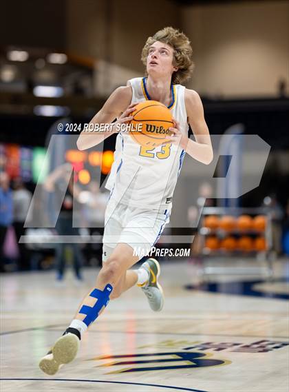 Thumbnail 2 in Ripon Christian vs. Futures (CIF SJS D5 Final) photogallery.