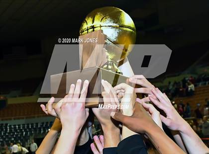 Thumbnail 3 in Salpointe Catholic vs. Peoria (AIA 4A Final Awards) photogallery.