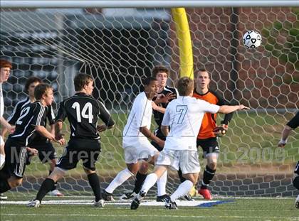 Thumbnail 2 in Roswell vs South Forsyth (5A Playoff - Round 2) photogallery.