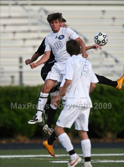 Thumbnail 2 in Roswell vs South Forsyth (5A Playoff - Round 2) photogallery.