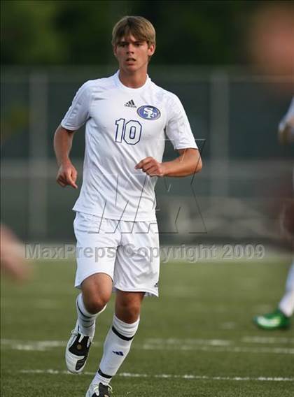 Thumbnail 1 in Roswell vs South Forsyth (5A Playoff - Round 2) photogallery.