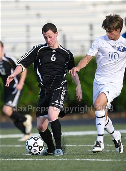 Thumbnail 3 in Roswell vs South Forsyth (5A Playoff - Round 2) photogallery.