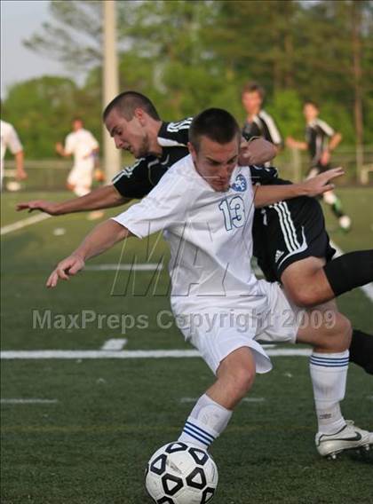 Thumbnail 2 in Roswell vs South Forsyth (5A Playoff - Round 2) photogallery.