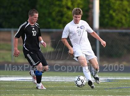 Thumbnail 1 in Roswell vs South Forsyth (5A Playoff - Round 2) photogallery.