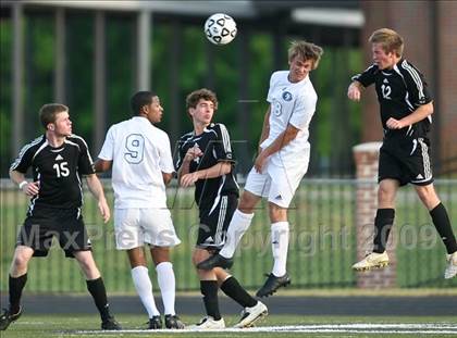 Thumbnail 3 in Roswell vs South Forsyth (5A Playoff - Round 2) photogallery.