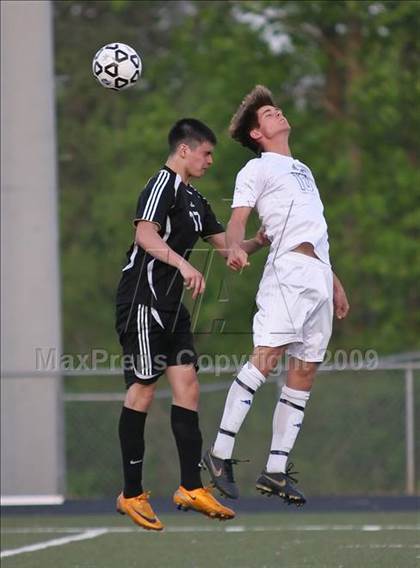 Thumbnail 2 in Roswell vs South Forsyth (5A Playoff - Round 2) photogallery.