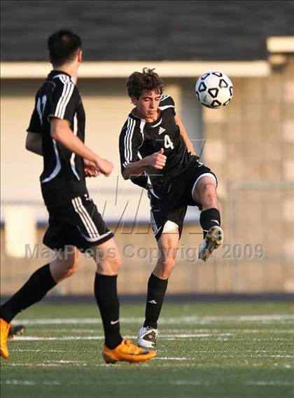 Thumbnail 3 in Roswell vs South Forsyth (5A Playoff - Round 2) photogallery.