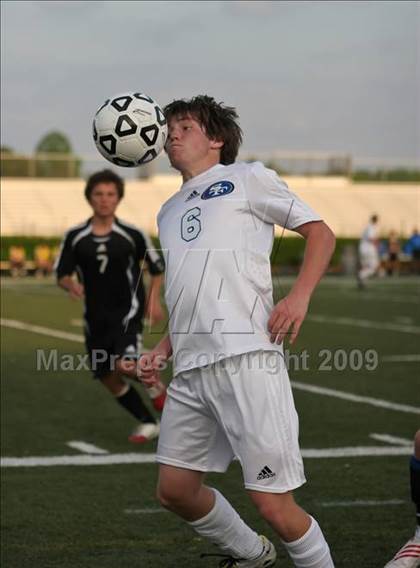 Thumbnail 3 in Roswell vs South Forsyth (5A Playoff - Round 2) photogallery.