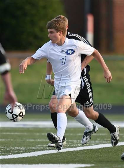Thumbnail 2 in Roswell vs South Forsyth (5A Playoff - Round 2) photogallery.