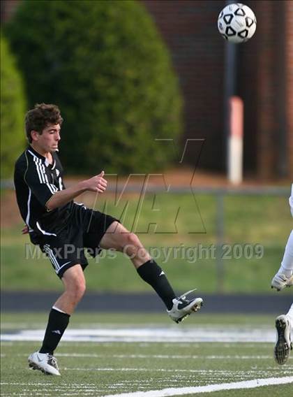 Thumbnail 2 in Roswell vs South Forsyth (5A Playoff - Round 2) photogallery.
