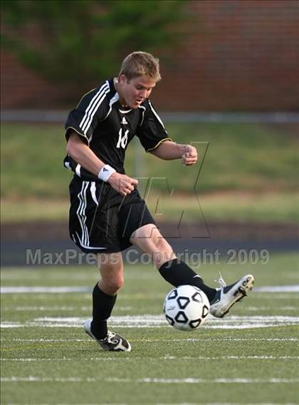Thumbnail 2 in Roswell vs South Forsyth (5A Playoff - Round 2) photogallery.