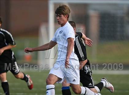 Thumbnail 2 in Roswell vs South Forsyth (5A Playoff - Round 2) photogallery.