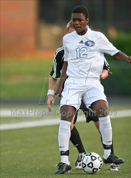 Thumbnail 2 in Roswell vs South Forsyth (5A Playoff - Round 2) photogallery.