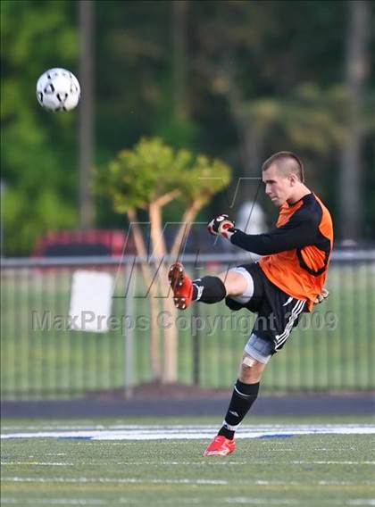 Thumbnail 3 in Roswell vs South Forsyth (5A Playoff - Round 2) photogallery.
