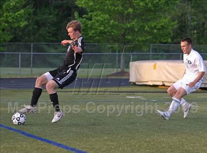 Thumbnail 2 in Roswell vs South Forsyth (5A Playoff - Round 2) photogallery.