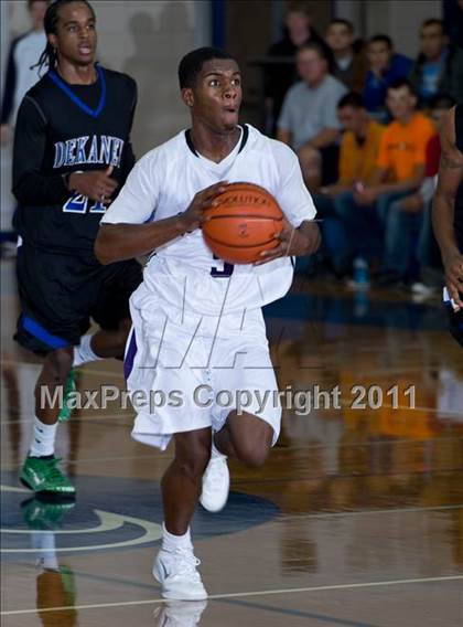 Thumbnail 3 in Humble vs. Dekaney (McDonald's Texas Invitational) photogallery.