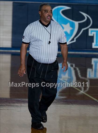 Thumbnail 3 in Humble vs. Dekaney (McDonald's Texas Invitational) photogallery.