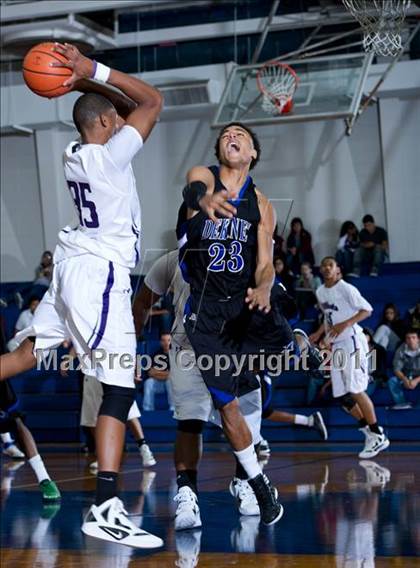 Thumbnail 2 in Humble vs. Dekaney (McDonald's Texas Invitational) photogallery.