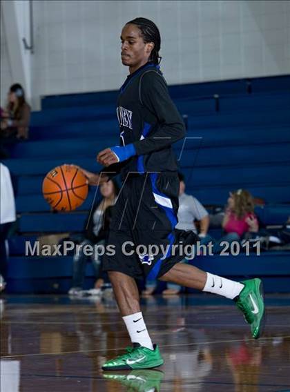 Thumbnail 2 in Humble vs. Dekaney (McDonald's Texas Invitational) photogallery.