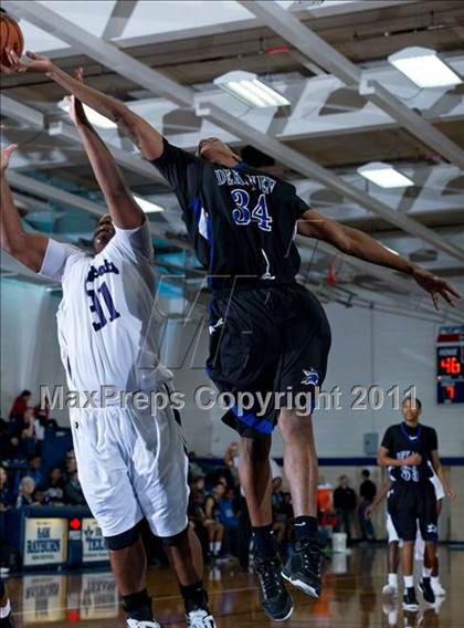 Thumbnail 1 in Humble vs. Dekaney (McDonald's Texas Invitational) photogallery.