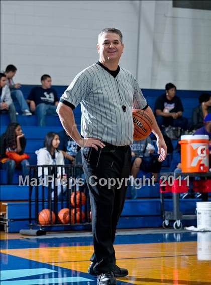 Thumbnail 1 in Humble vs. Dekaney (McDonald's Texas Invitational) photogallery.