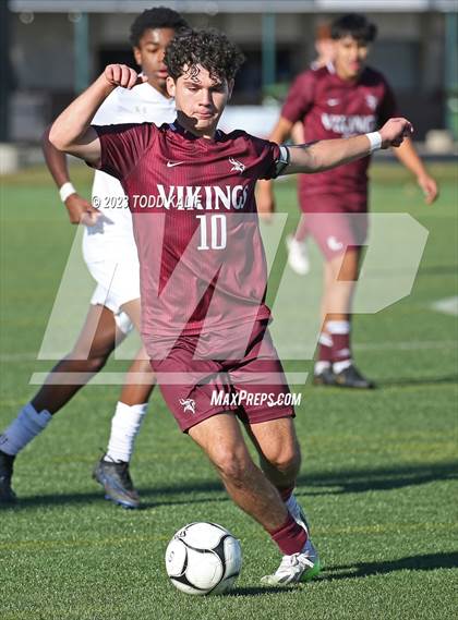 Thumbnail 2 in Notre Dame vs East Lyme (CIAC Class L Final) photogallery.