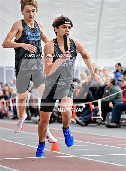 Thumbnail 2 in Red Devil Classic (4 x 800 Meter Relay)  photogallery.