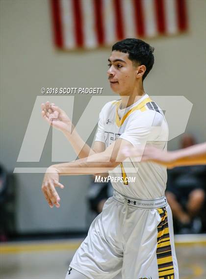 Thumbnail 1 in Saddleback Valley Christian vs. Temecula Valley (Rancho Christian Basketball Showcase) photogallery.