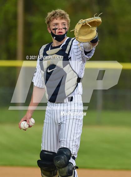 Thumbnail 3 in Windsor @ East Catholic photogallery.