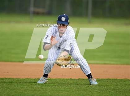 Thumbnail 3 in Windsor @ East Catholic photogallery.