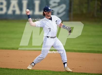 Thumbnail 3 in Windsor @ East Catholic photogallery.